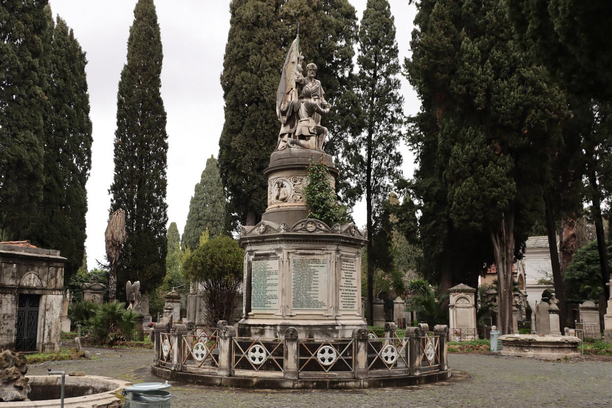 The monument to the fallen zouaves at Campo Verano cemetery in 2023.